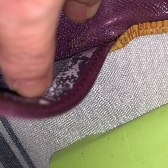 Louis Vuitton Vintage Epi Leather Wallet - Picture 9 of 11